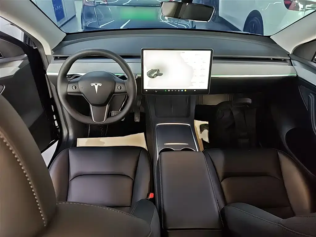 Tesla Model Y 2024 из CN, фото 3
