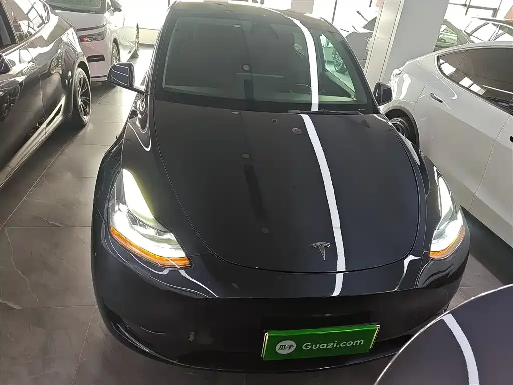 Tesla Model Y 2024 из CN, фото 2
