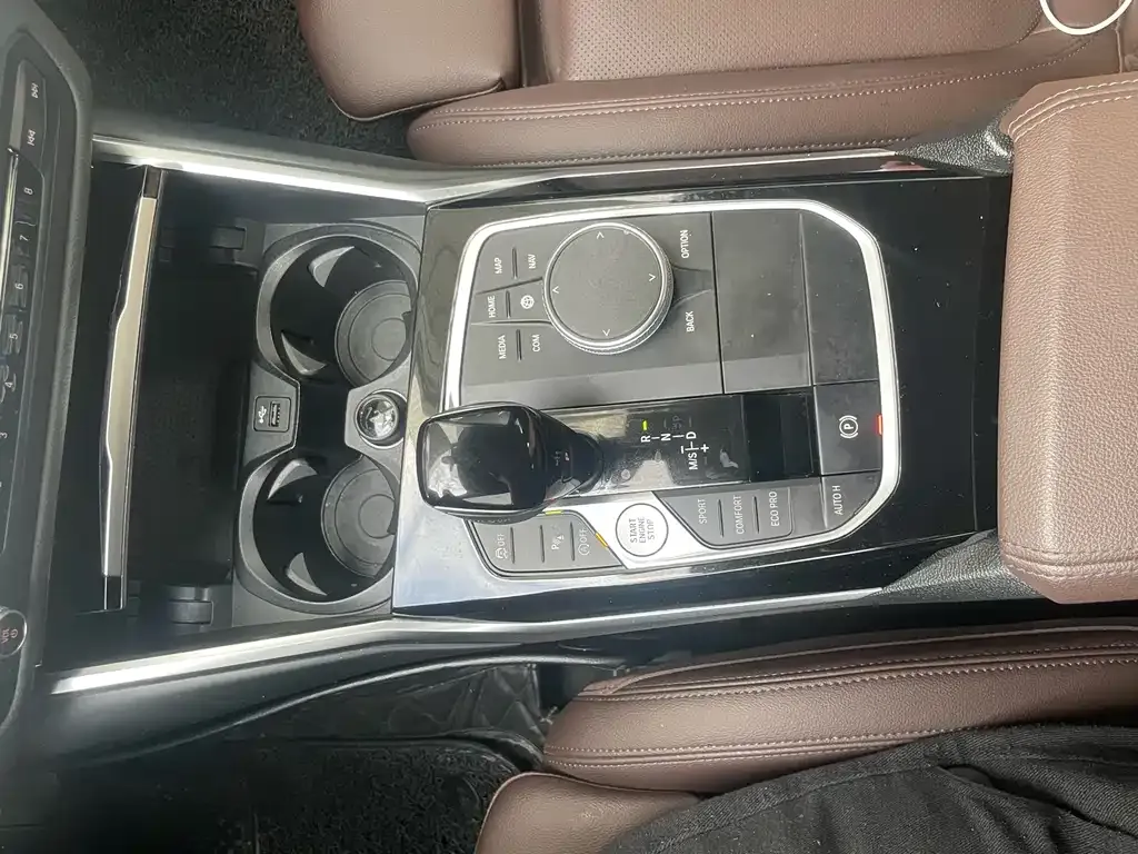 BMW 3 Series 2022 из CN, фото 8