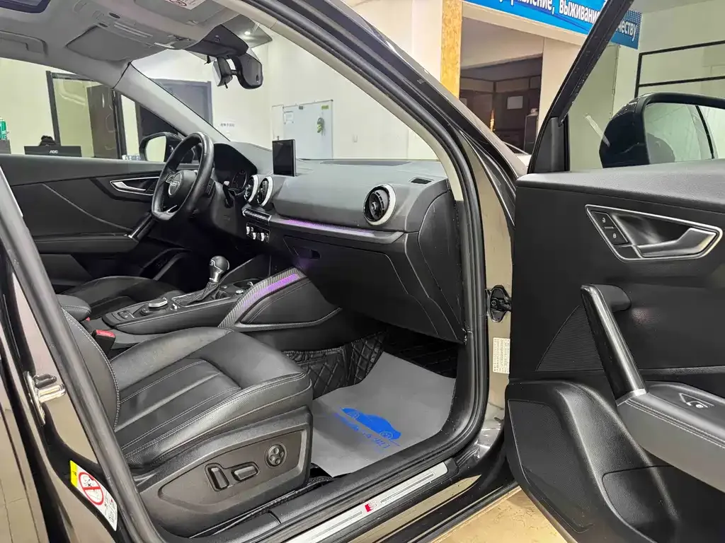 Audi Q2L 2022 из CN, фото 10