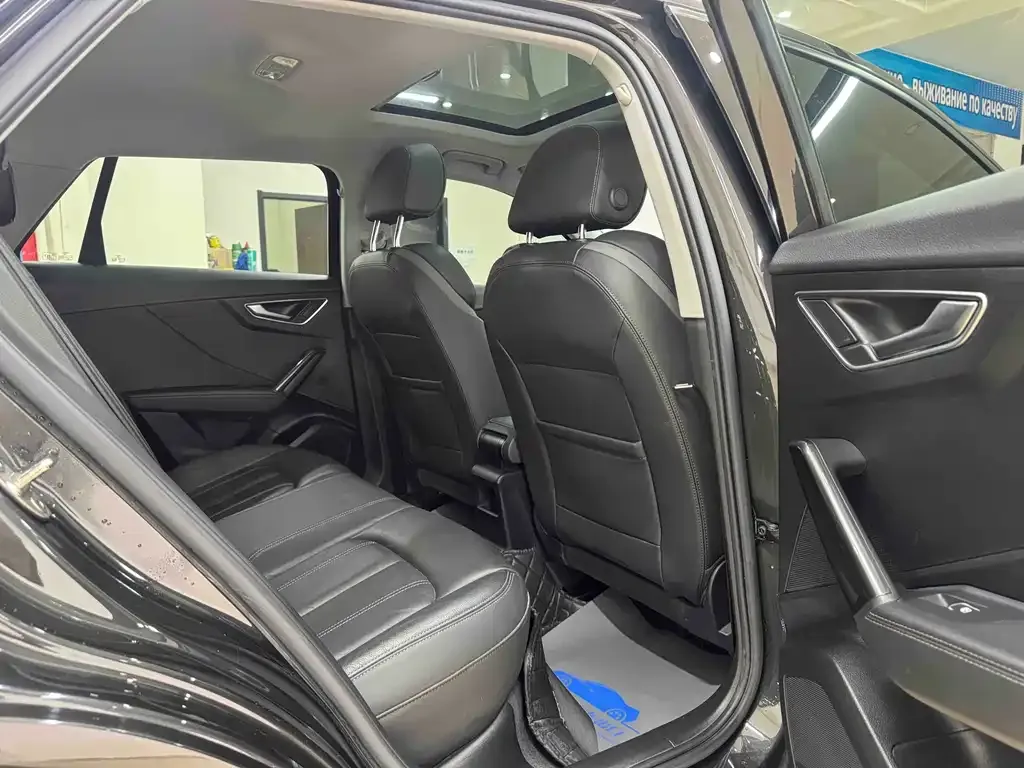 Audi Q2L 2022 из CN, фото 9