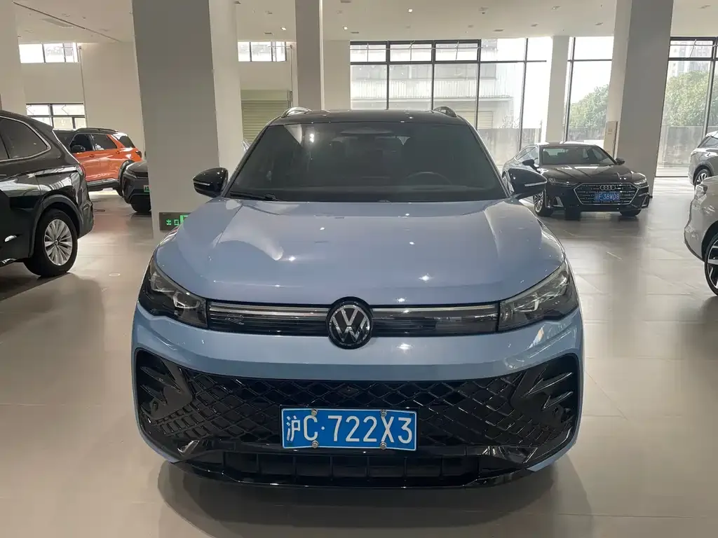 Volkswagen Tiguan L 2024 из CN, фото 5