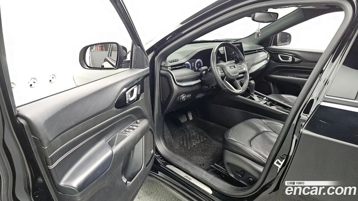 Jeep Compass 2022 из KR, фото 8