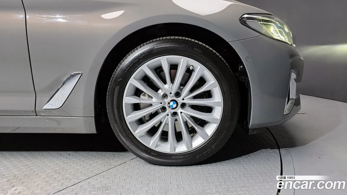 BMW 5-Series 2021 из KR, фото 7