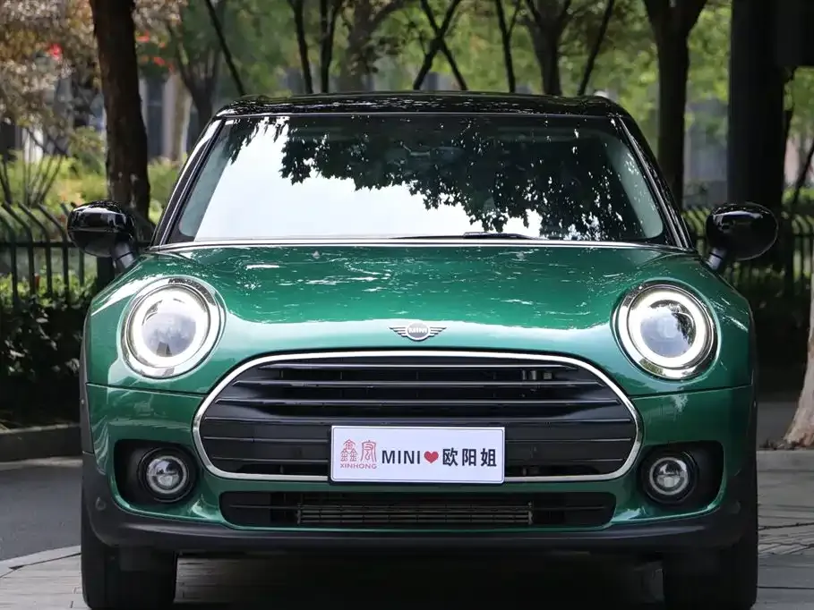 MINI Clubman — фото 3