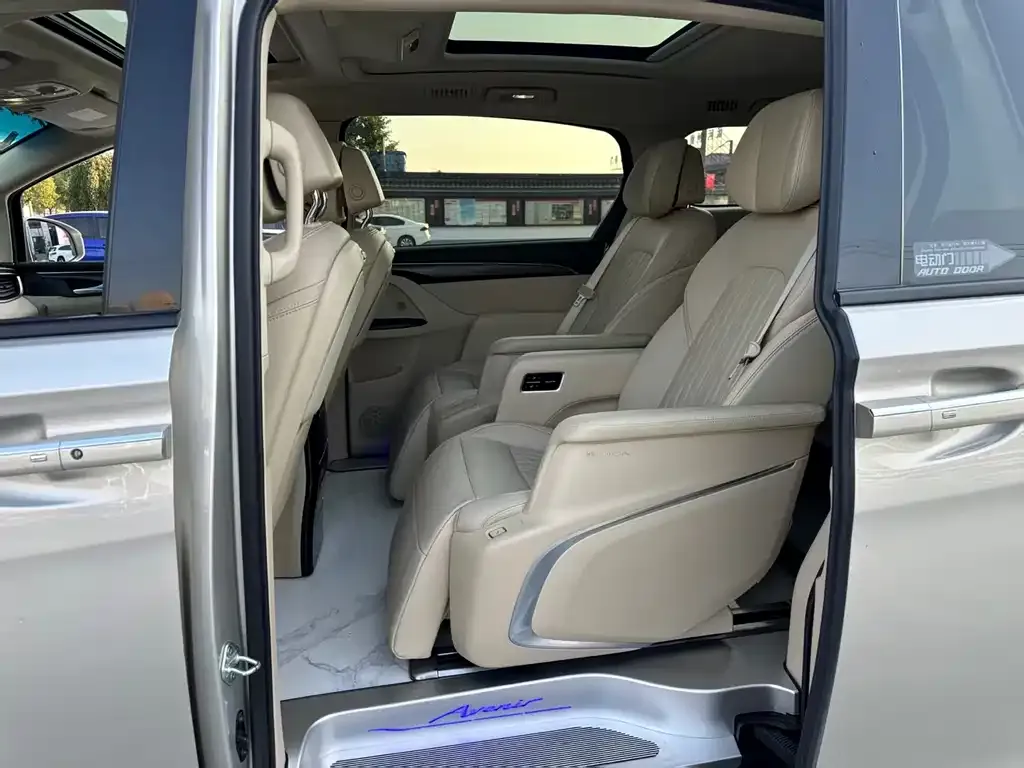 Buick GL8 2021 из CN, фото 7