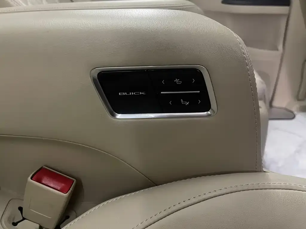 Buick GL8 2021 из CN, фото 4