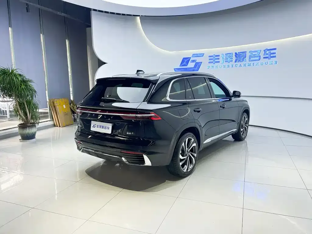 Geely Xingyue L — фото 9