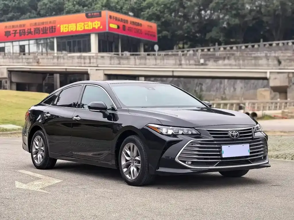 Toyota Avalon 2022 из CN, фото 8