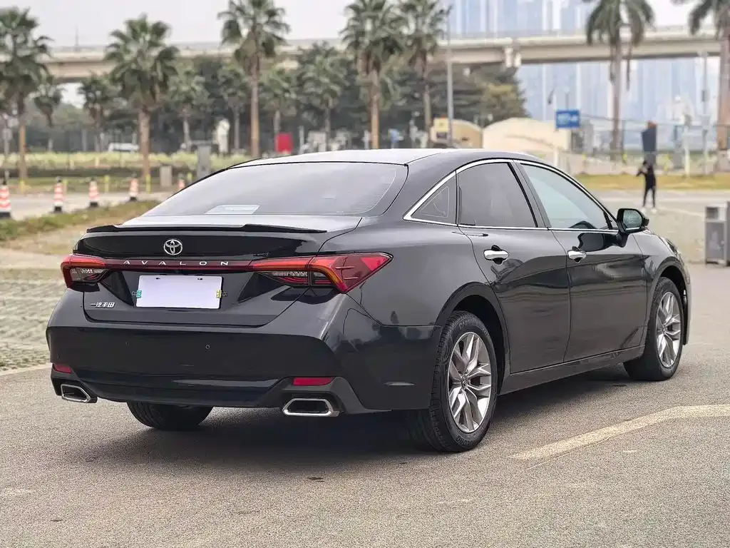 Toyota Avalon 2022 из CN, фото 10