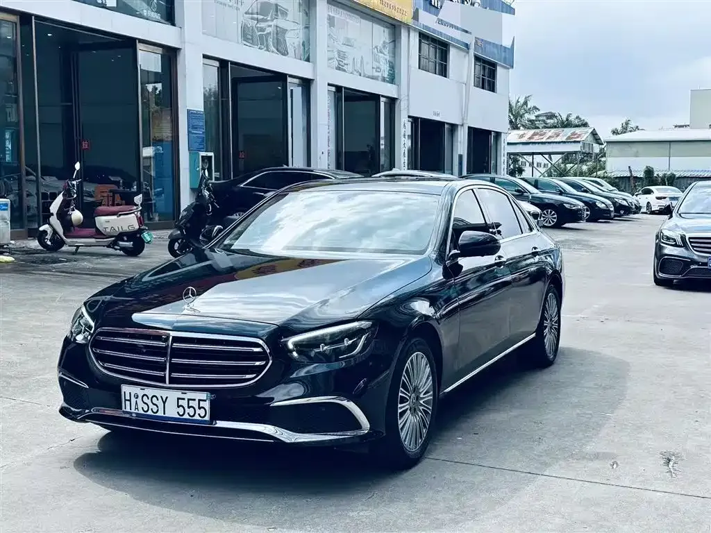Mercedes-Benz E-Class — фото 5