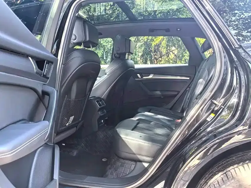 Audi Q5L 2024 из CN, фото 2