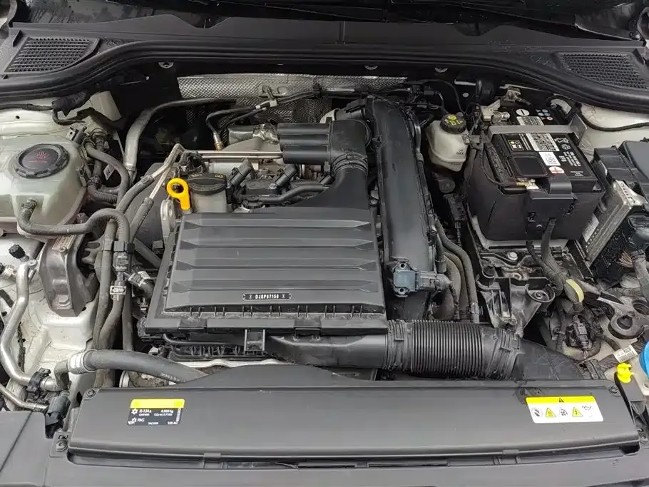Volkswagen Golf 2022 из CN, фото 8