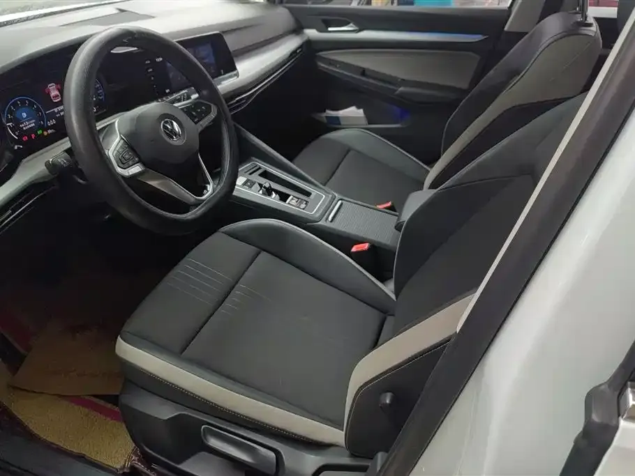 Volkswagen Golf 2022 из CN, фото 3