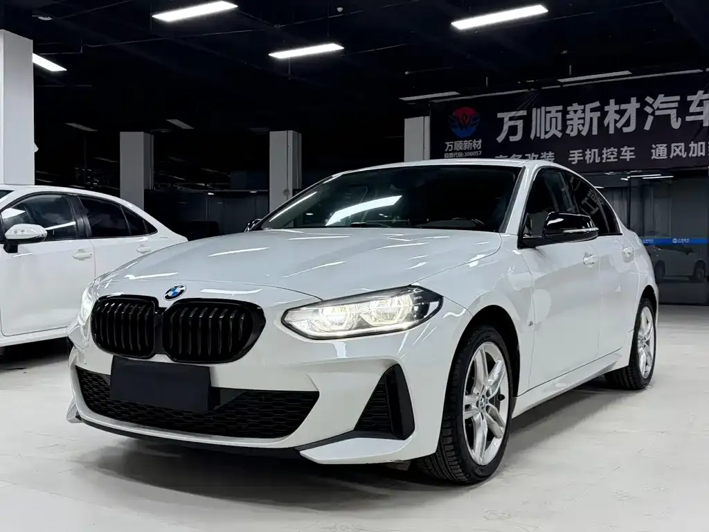 BMW 1 Series — фото 1