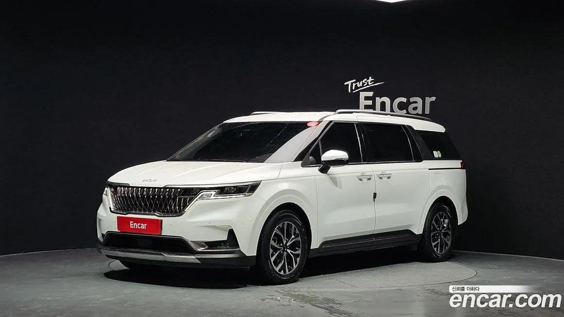 Kia Carnival 2023 из KR, фото 1