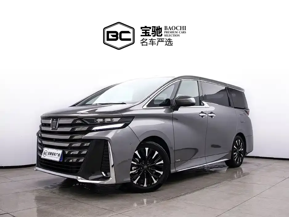 Toyota Vellfire 2024 из CN, фото 1