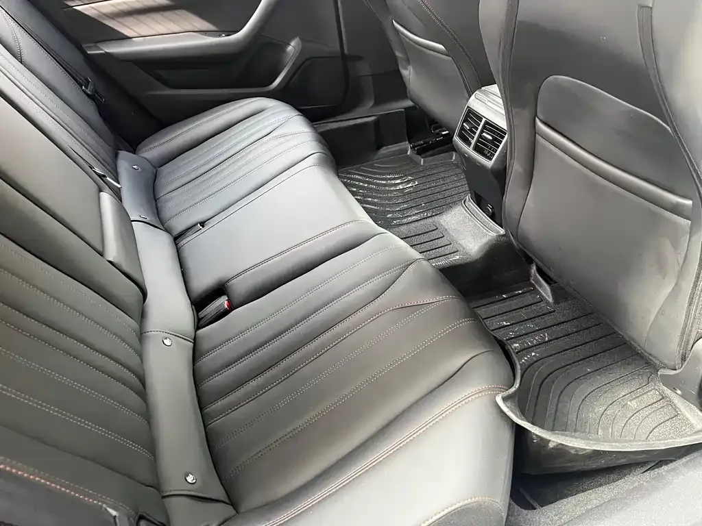 Peugeot 508 2022 из CN, фото 8