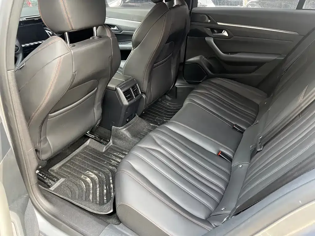 Peugeot 508 2022 из CN, фото 4
