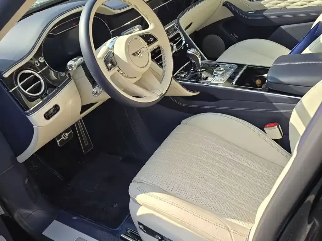 Bentley Flying Spur — фото 8