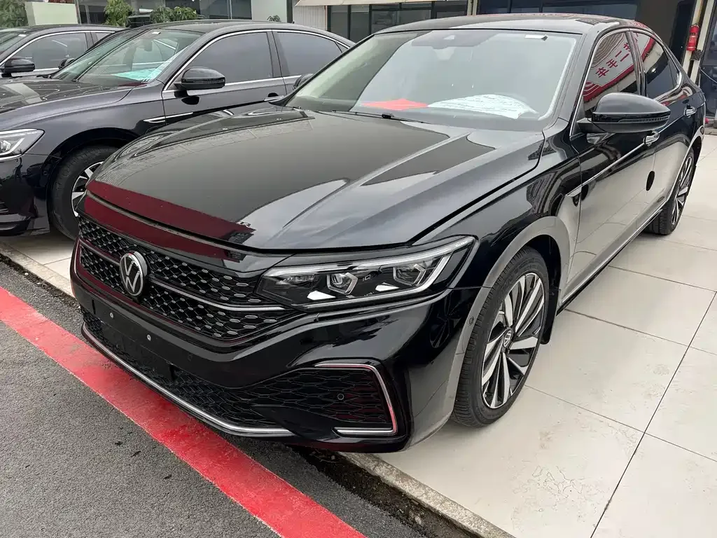 Volkswagen Passat 2022 из CN, фото 1