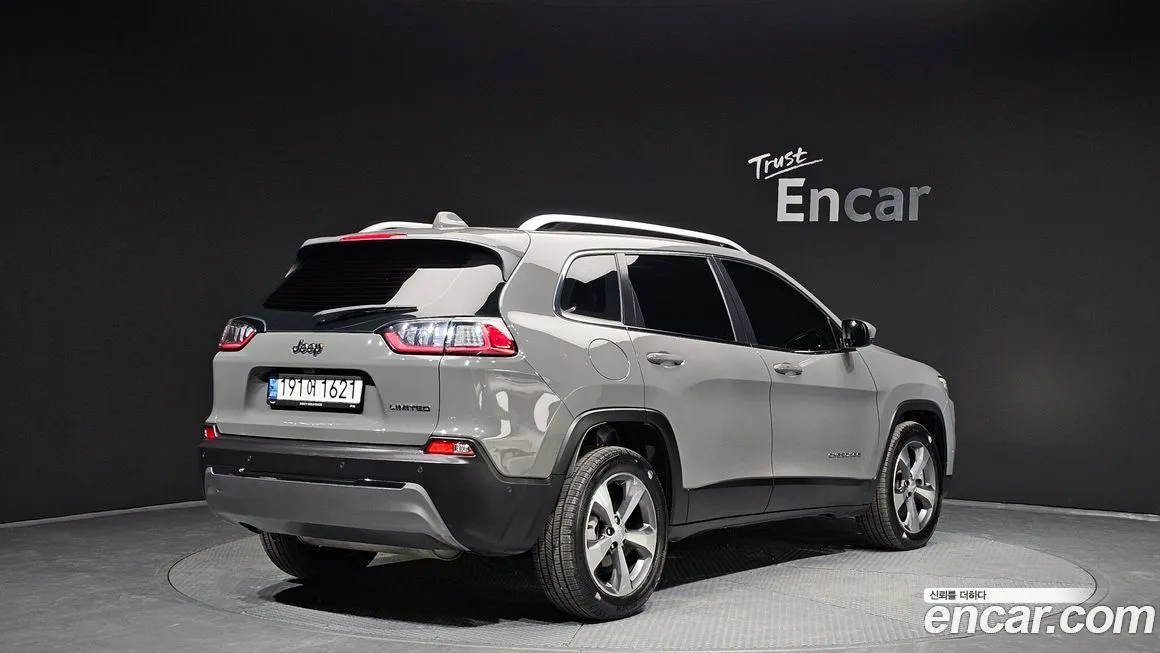 Jeep Cherokee 2021 из KR, фото 2