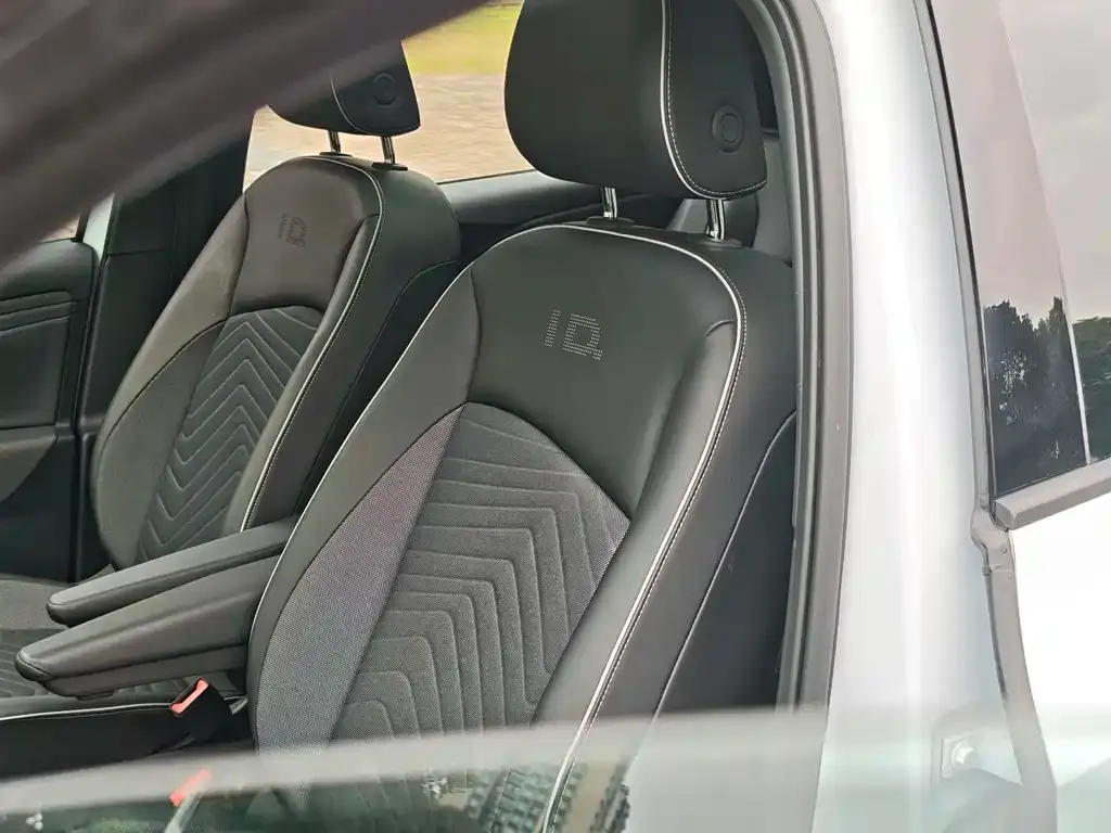 Volkswagen ID.3 2023 из CN, фото 10