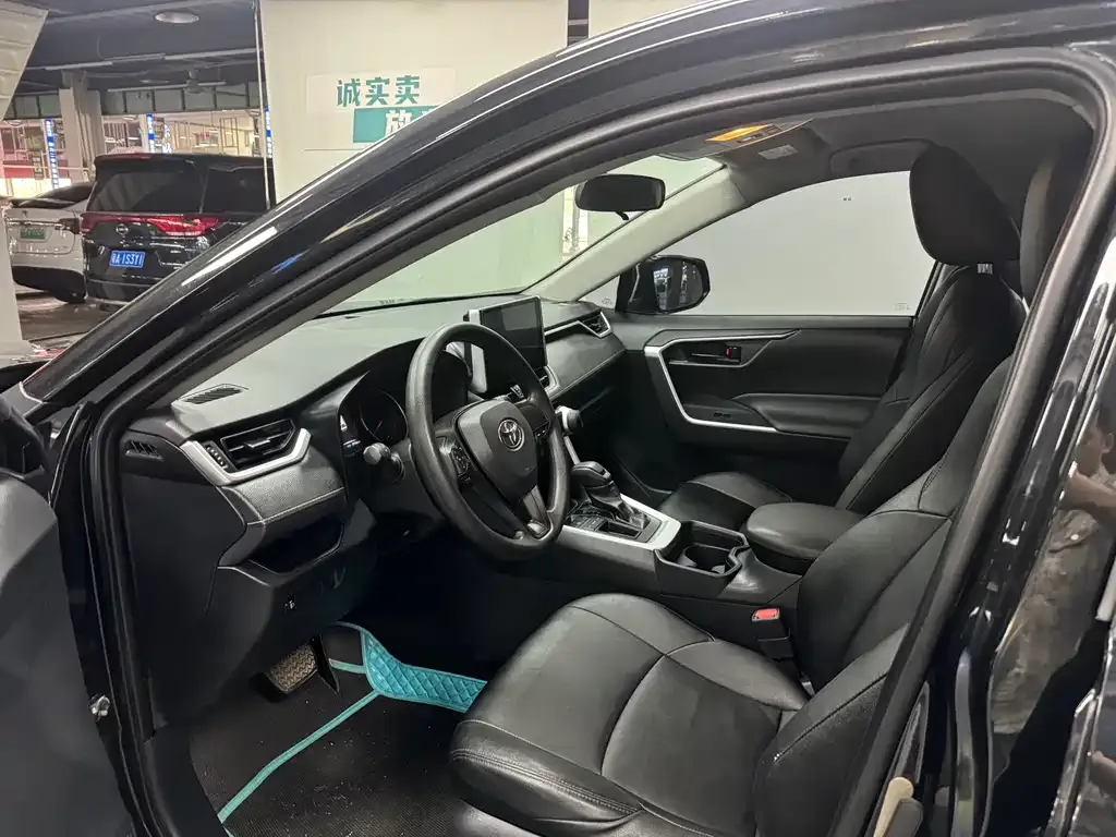 Toyota Wildlander 2022 из CN, фото 7