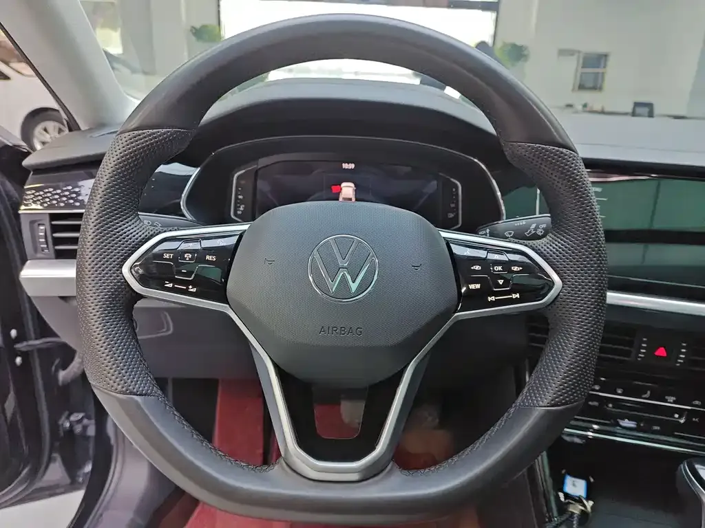 Volkswagen Passat — фото 5
