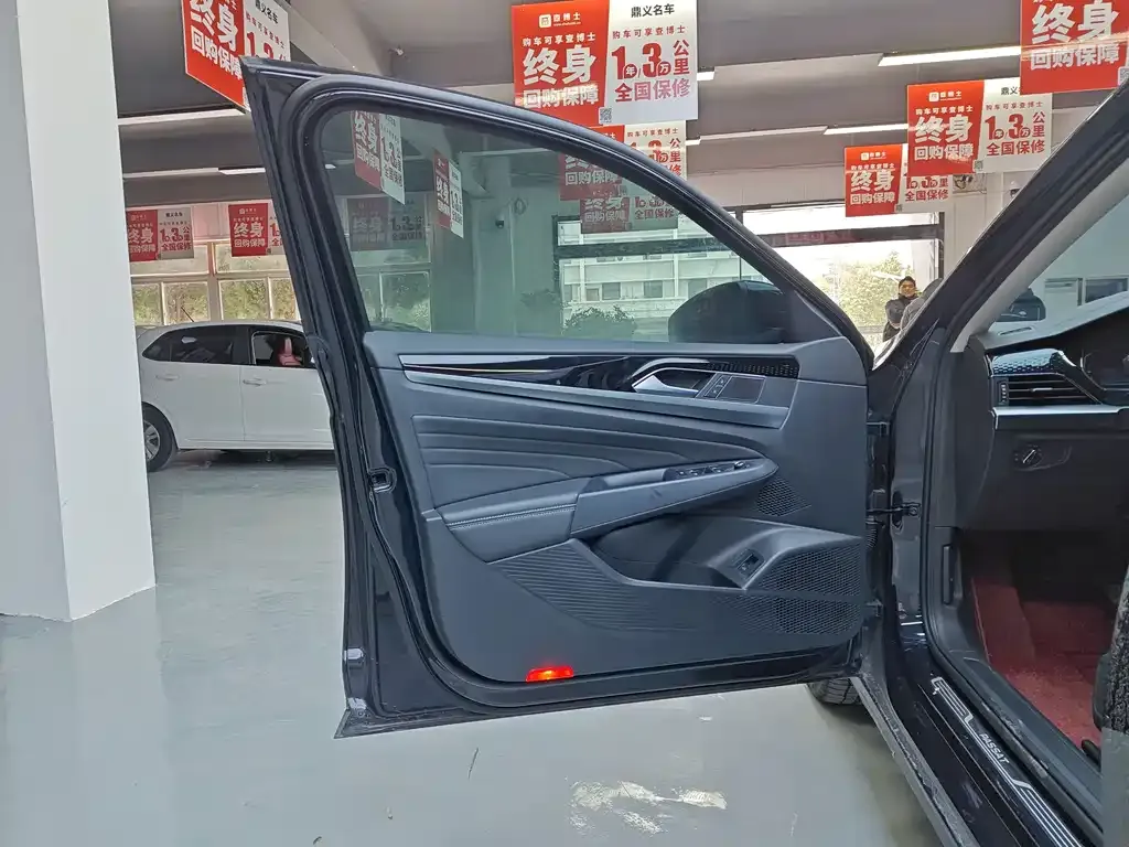 Volkswagen Passat — фото 8