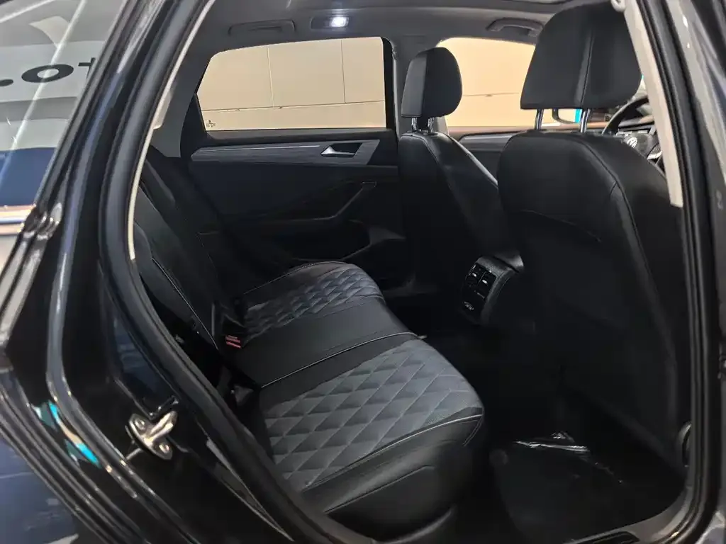 Volkswagen Sagitar 2024 из CN, фото 2