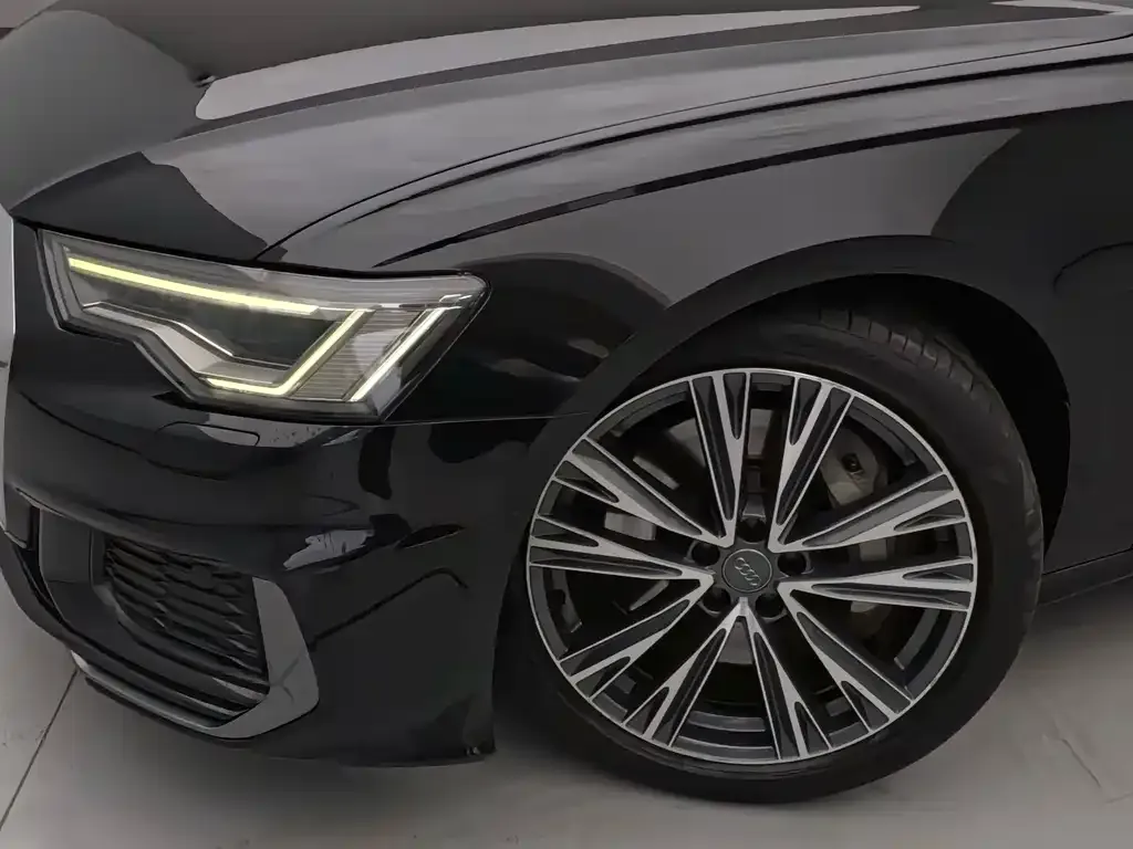 Audi A6L 2021 из CN, фото 7