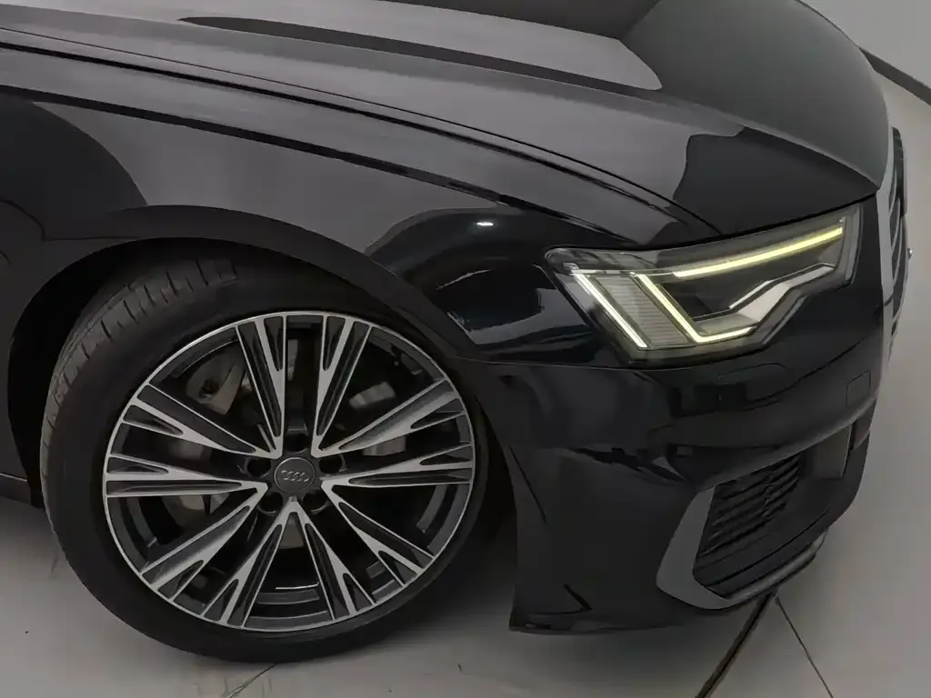 Audi A6L 2021 из CN, фото 2