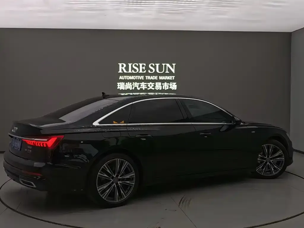Audi A6L 2021 из CN, фото 9
