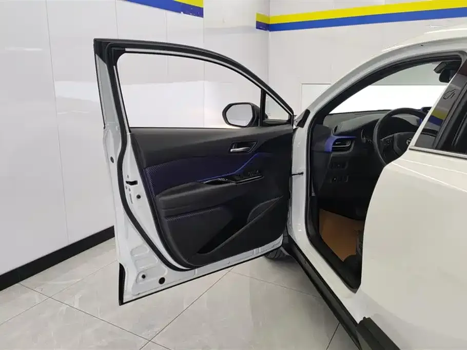 Toyota C-HR 2021 из CN, фото 4