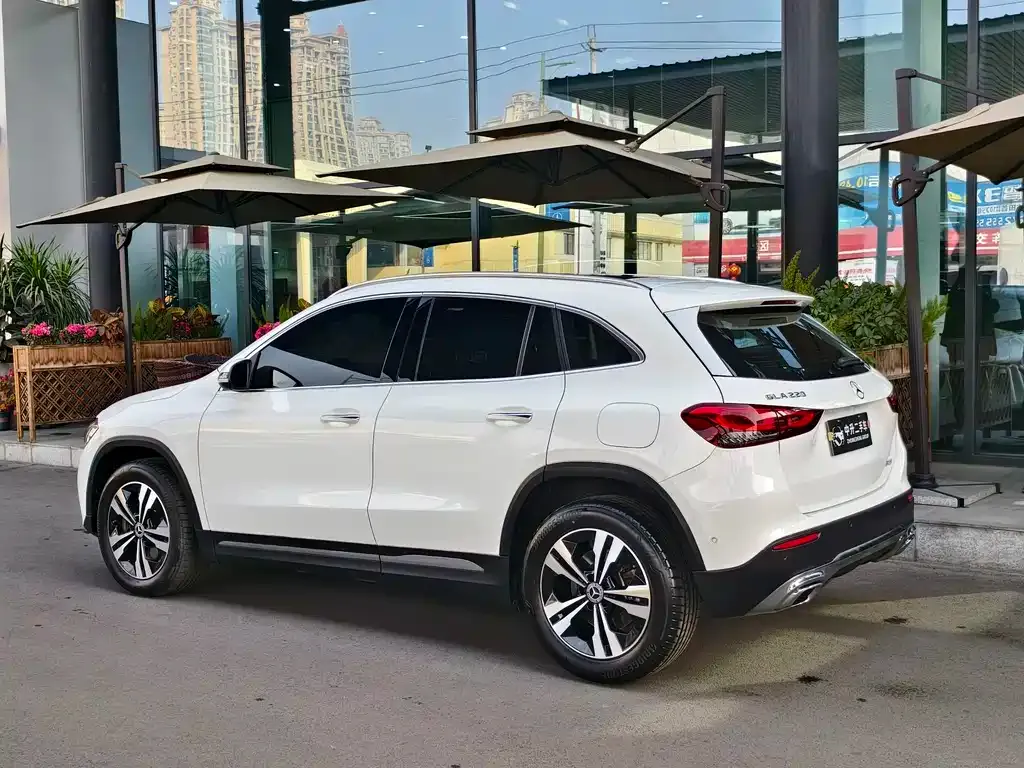 Mercedes-Benz GLA — фото 3