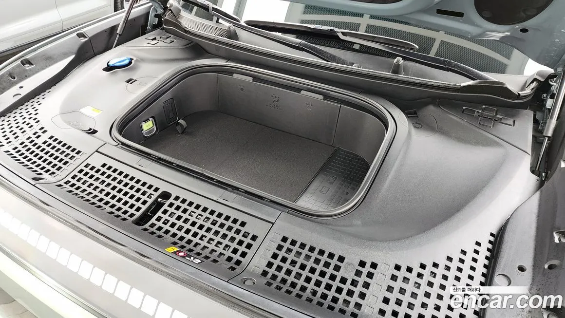 Hyundai Ioniq9 — фото 8