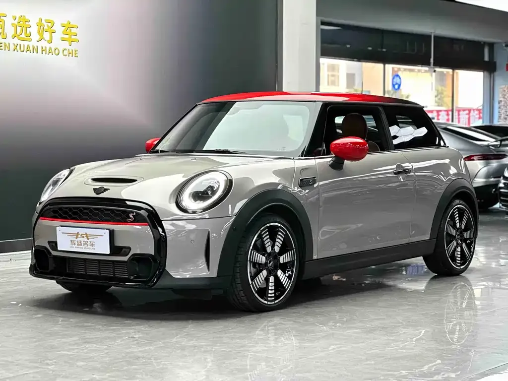 MINI Cooper (3-door) 2024 из CN, фото 1