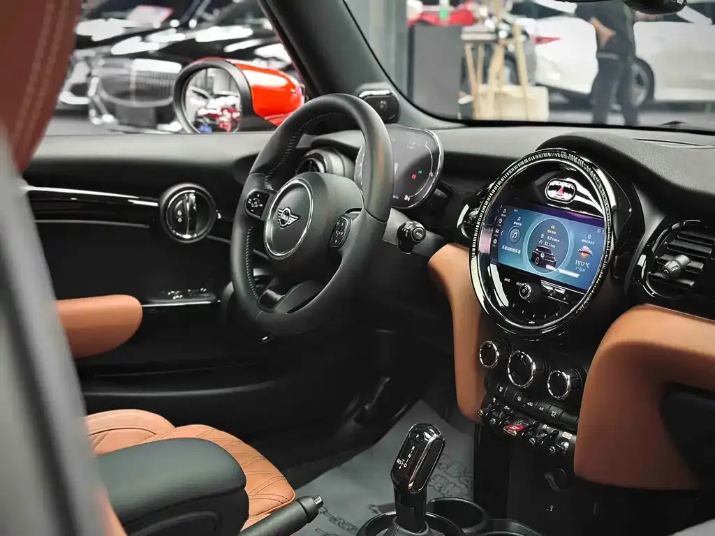 MINI Cooper (3-door) 2024 из CN, фото 5