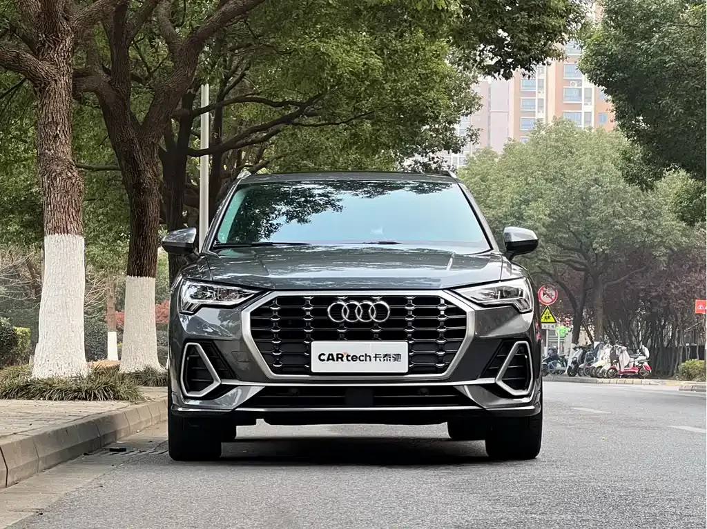 Audi Q3 — фото 5