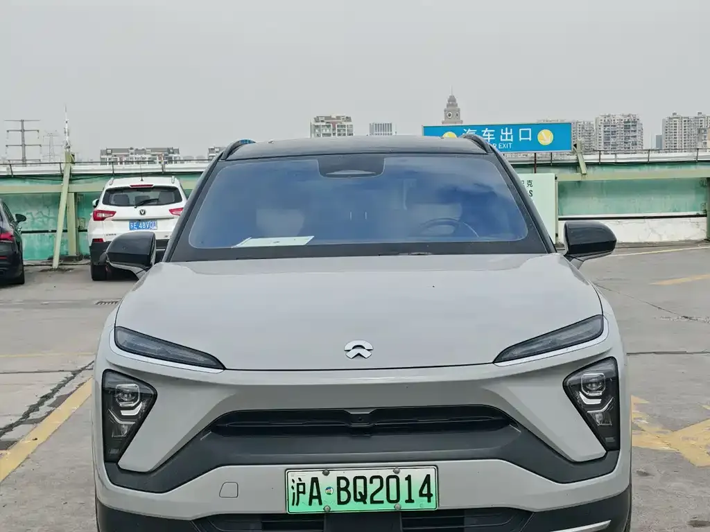 NIO ES6