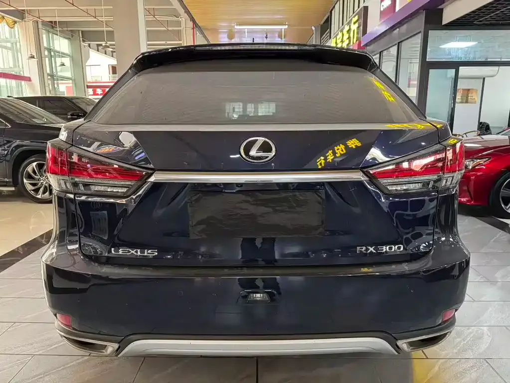 Lexus RX — фото 9