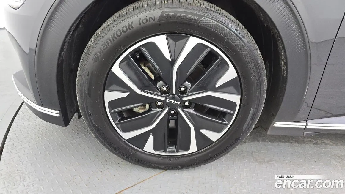 Kia EV6 — фото 6