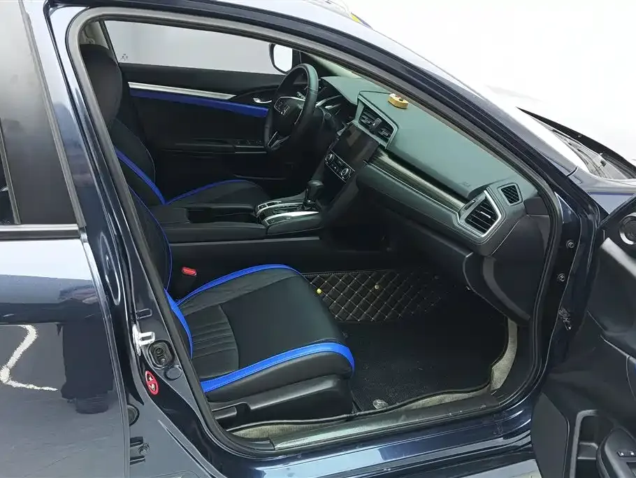 Honda Civic — фото 5