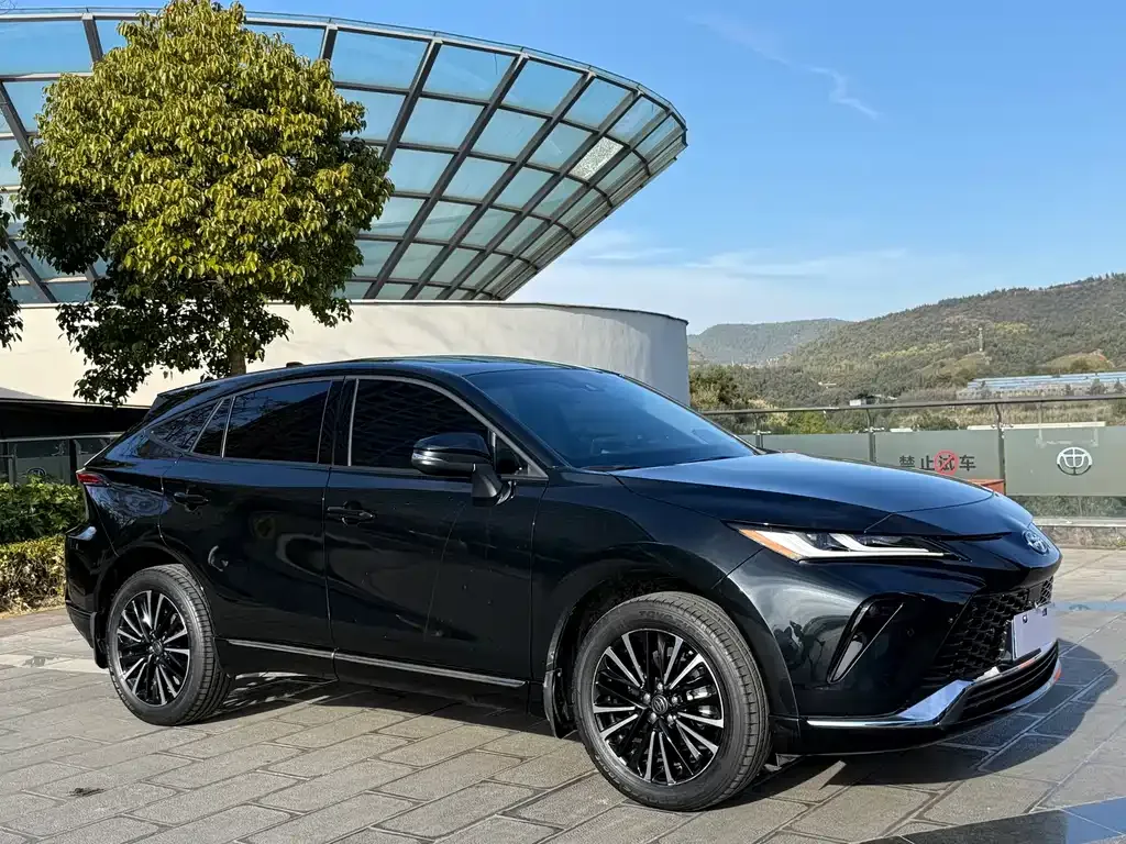Toyota Venza 2023 из CN, фото 8