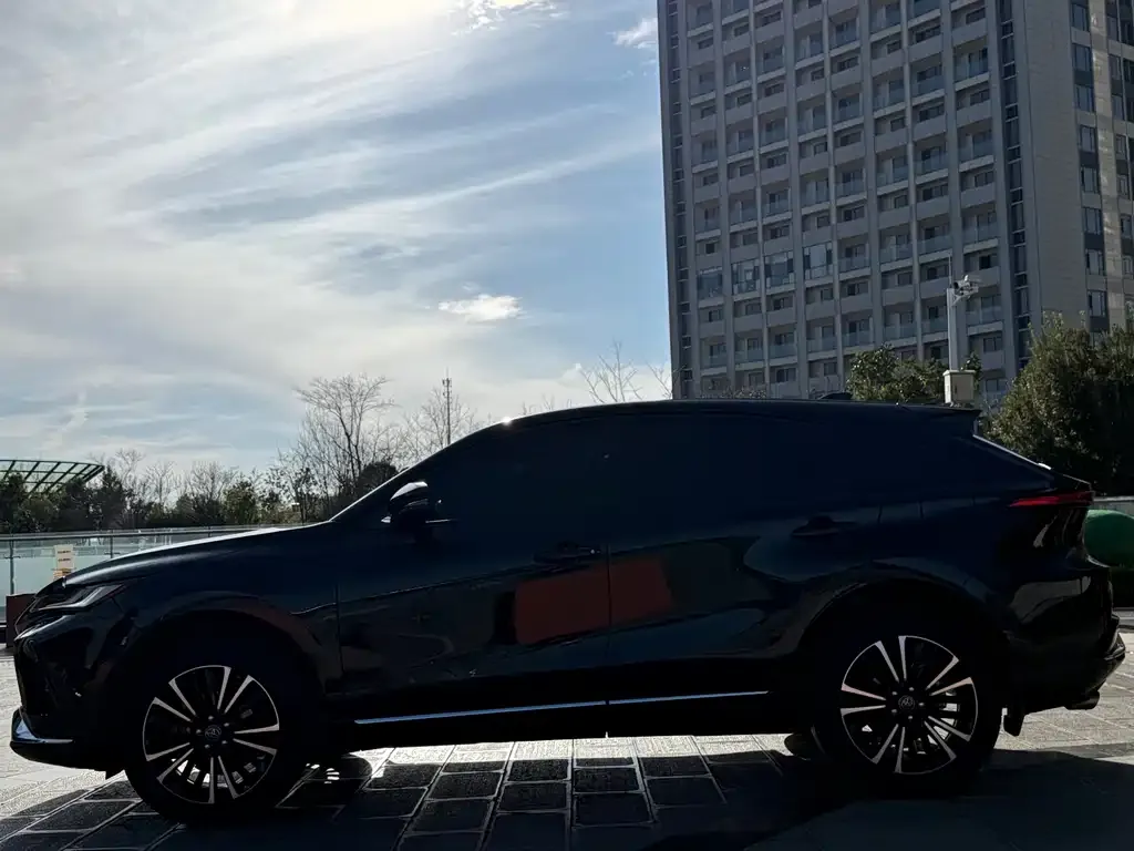 Toyota Venza 2023 из CN, фото 9