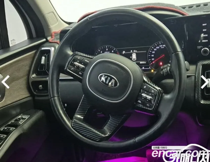 Kia Sorento — фото 7