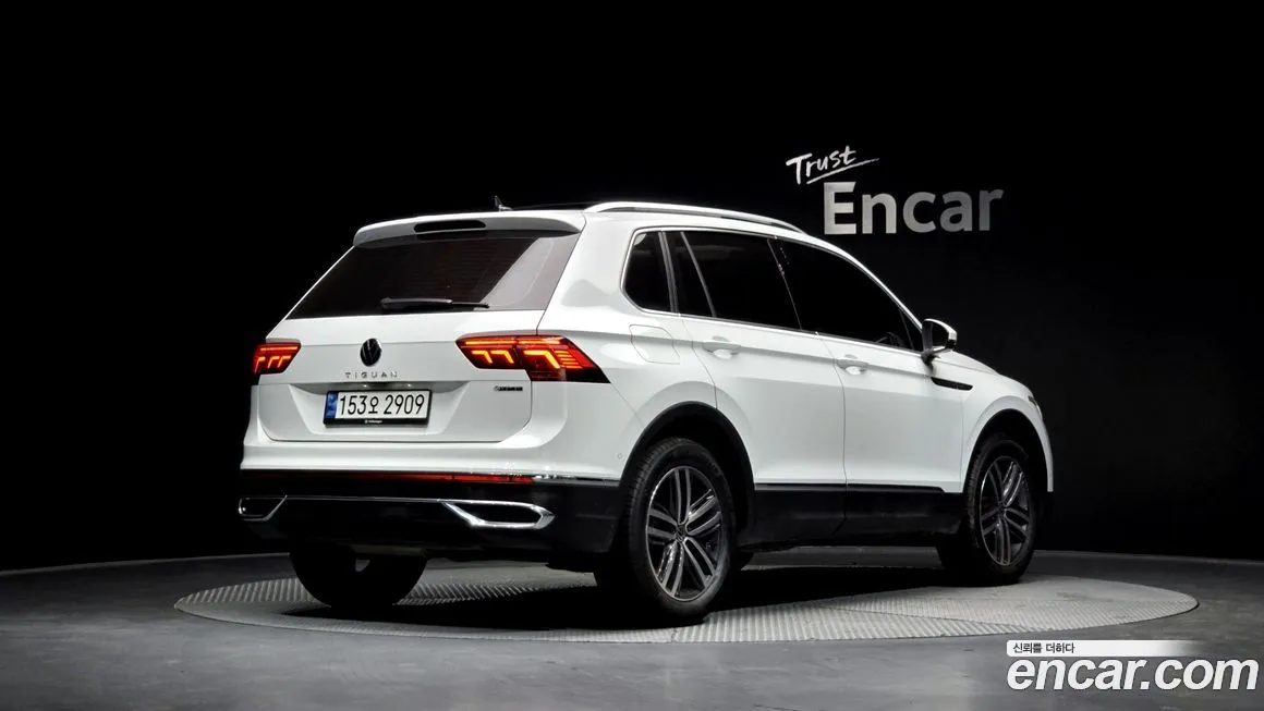 Volkswagen Tiguan — фото 2