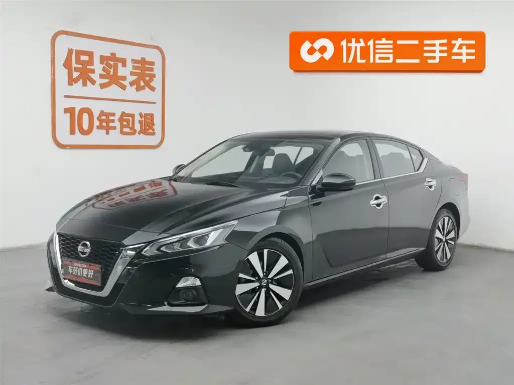 Nissan Teana — фото 1