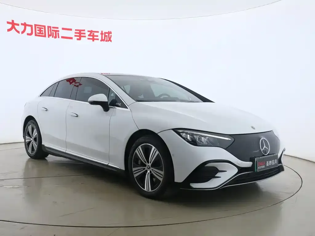 Mercedes-Benz EQE 2023 из CN, фото 2